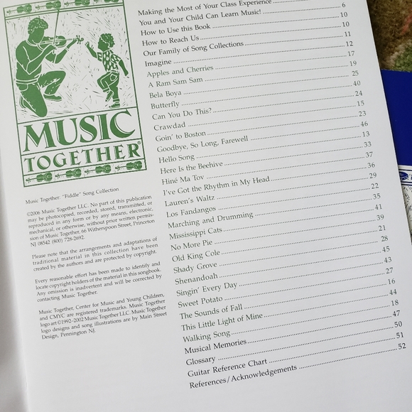 Music Together books and CDs with instruments - Picture 3 of 10